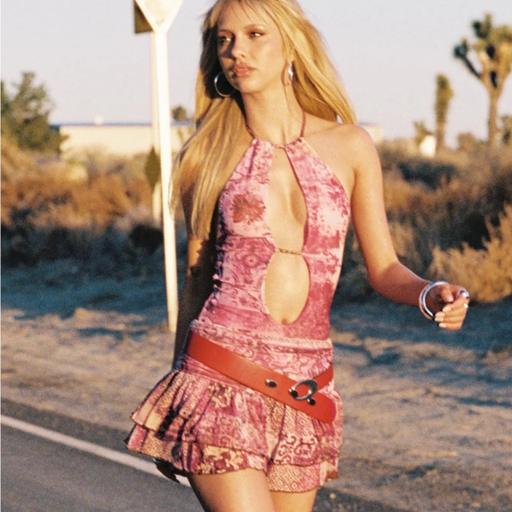 Pink Coachella/Festival 2 piece with belt NWT